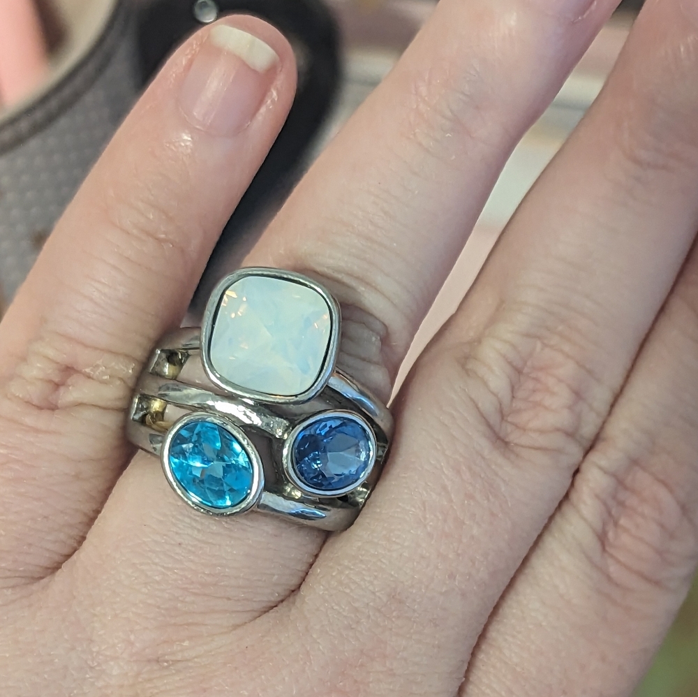 2 For $5 Item: Silver & Blue Gem Stretchy Cocktail Ring